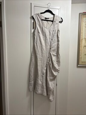 Kokomarina Sleeveless Asymmetric Button-Detail Cream Dress